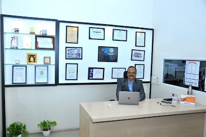 Best Career Counsellor Madhukar Chavan