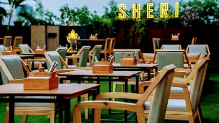Sheri - Patio & Casa