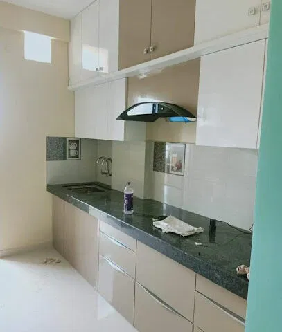 SR INTERIOR SOLUTIONS